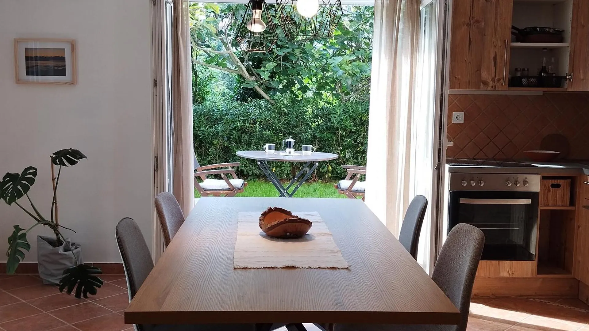 Vin Apartment-Near The Bay